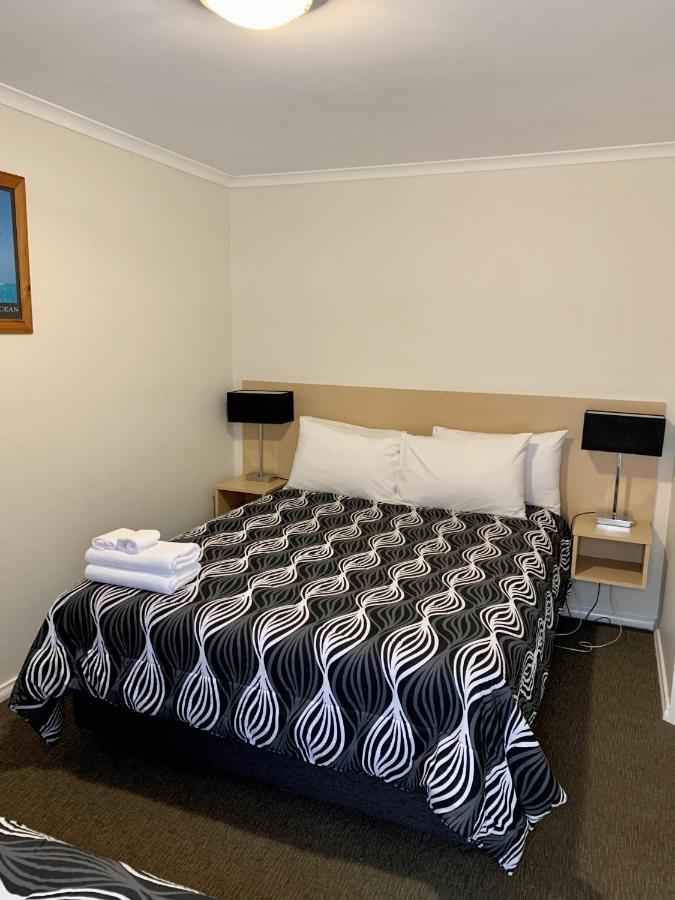 Seahorse Motel Каус Екстер'єр фото