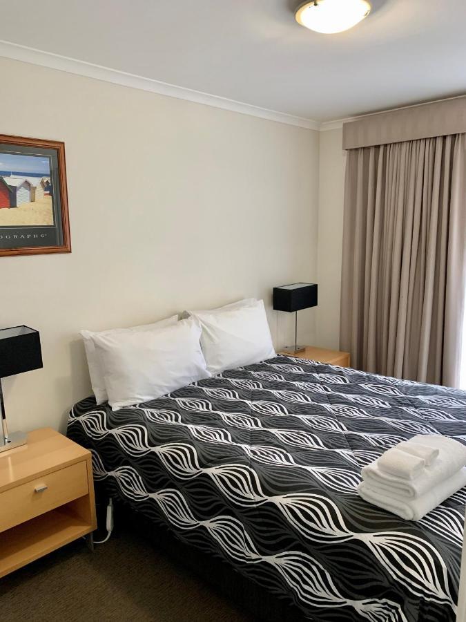 Seahorse Motel Каус Екстер'єр фото