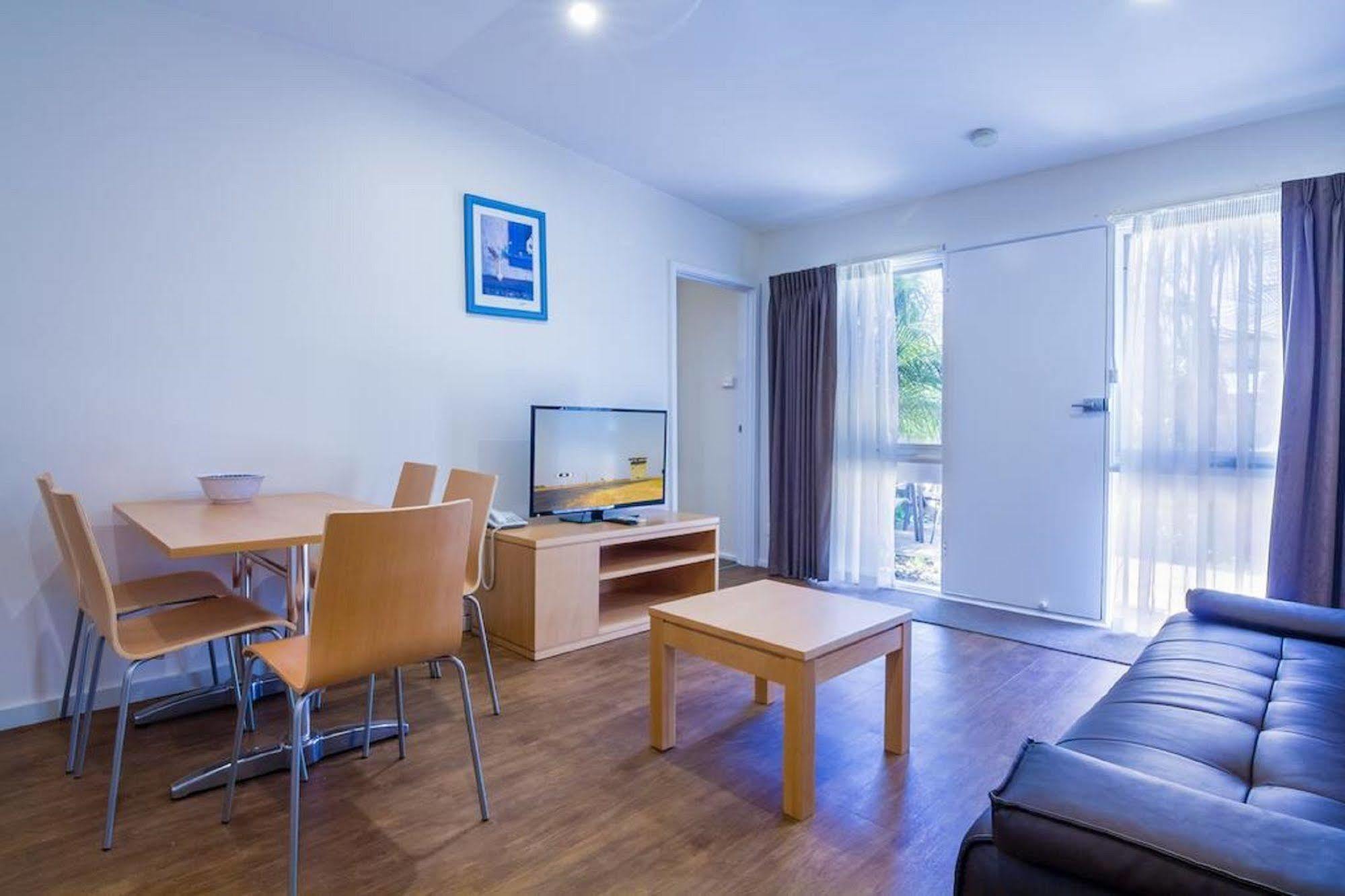 Seahorse Motel Каус Екстер'єр фото