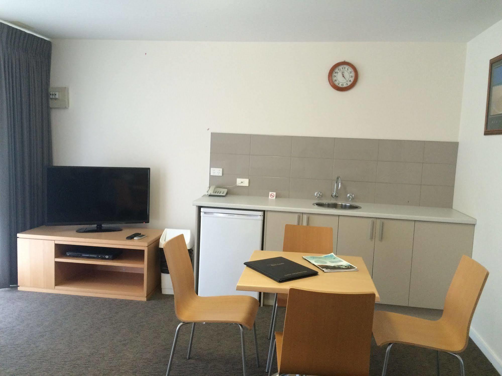 Seahorse Motel Каус Екстер'єр фото